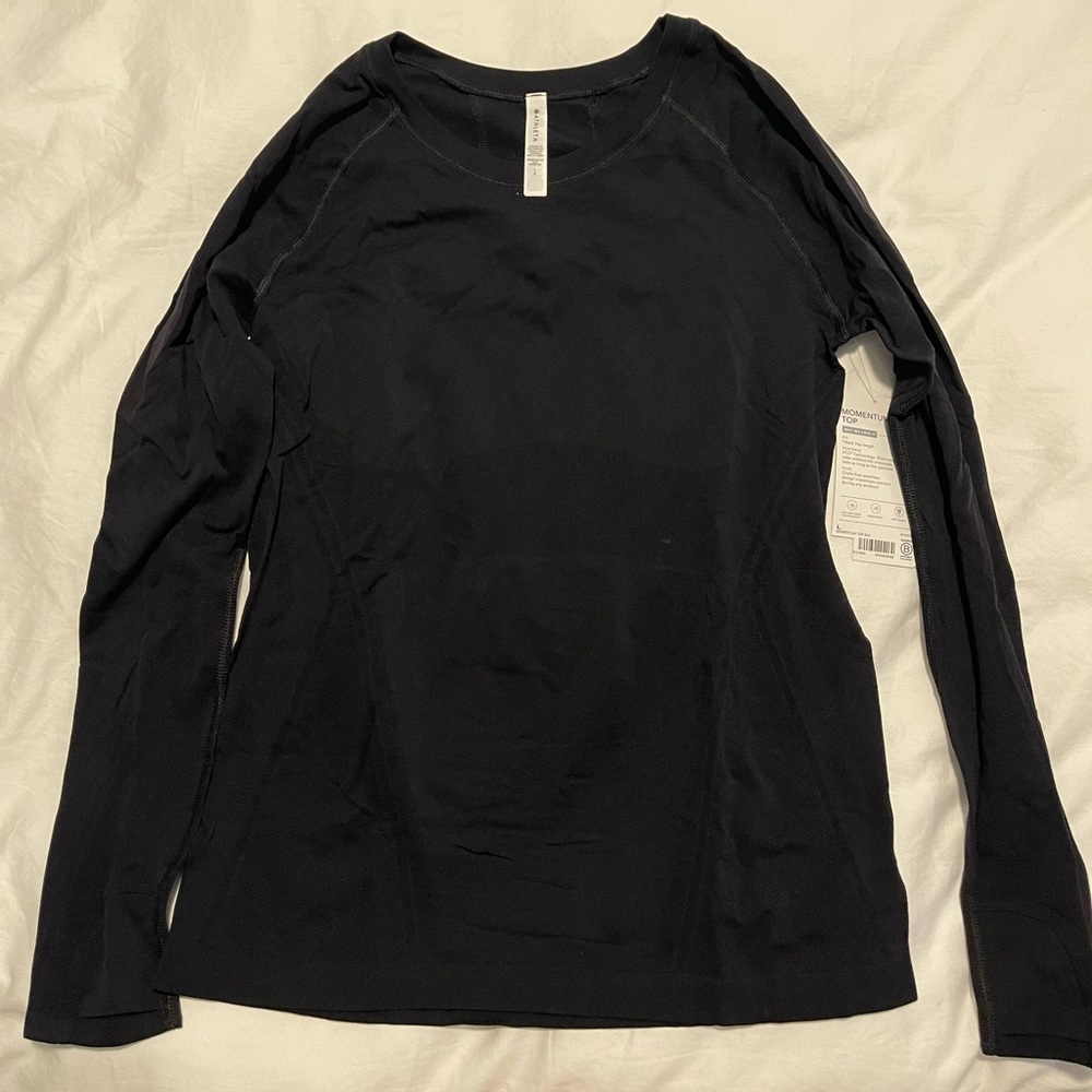NWT Size L Athleta Momentum Top